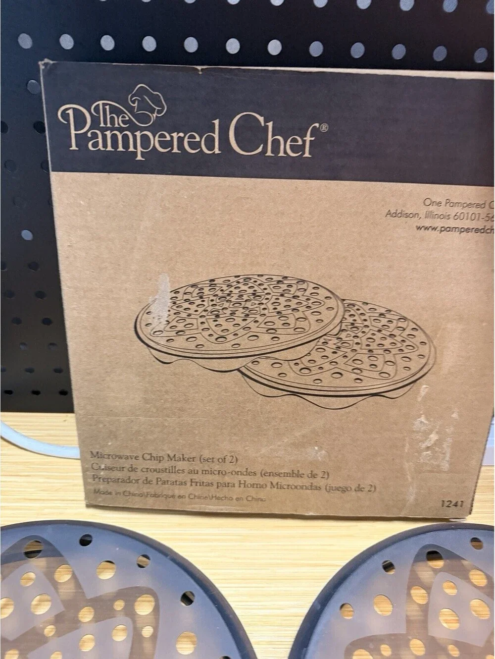 Pampered Chef Microwave Chip Maker - set of 2 *